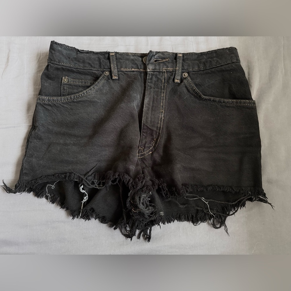 Levi’s Orange Tab Vintage Distressed Frayed Black Denim Shorts